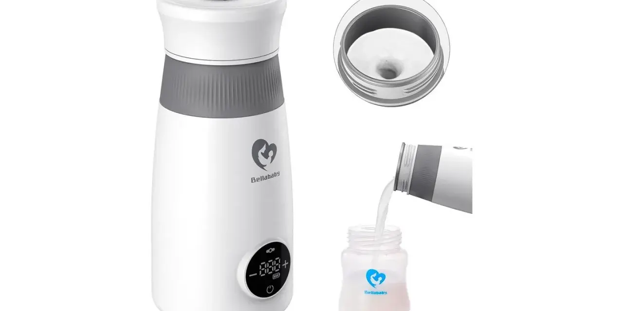 Demostración de como funciona un calienta biberones: el dispositivo calienta agua para verterla en un biberón.