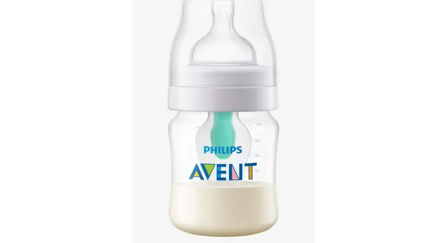 Biberón Philips Avent con leche. Aprende como dar el biberón a un bebé para evitar gases con este diseño.