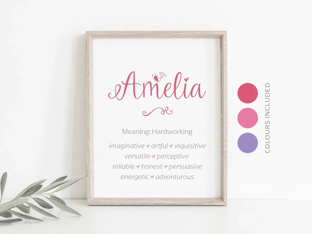 Un p&oacute;ster con el nombre Amelia en letras rosas, junto a sus significados: trabajadora, imaginativa, vers&aacute;til, fiable, en&eacute;rgica, art&iacute;stica, inquisitiva, perceptiva, honesta y aventurera.